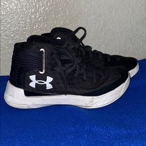 Under Armour Curry 3ZER0 Basketball Shoes